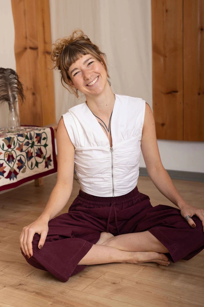 Cloé Crettaz, certified somatic intimacy coach Berlin